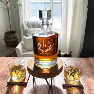 Kingsport Personalized Decanter Set with 2 Whiskey Glasses